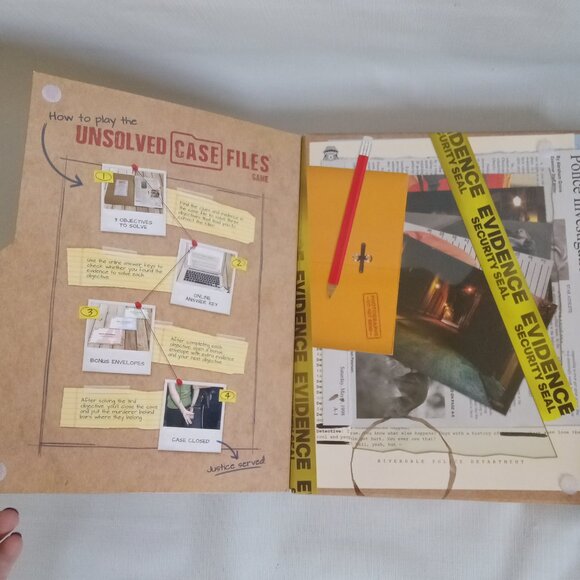 Pre Owned Unsolved Case Files and Cold Case Mystery Solving Games Bundle of 3 - Picture 7 of 8